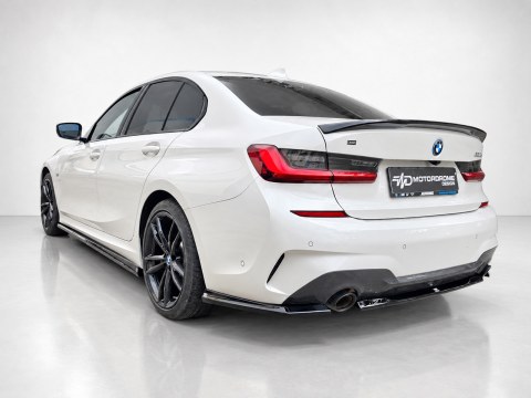 Πίσω Κεντρικό Σπλίτερ BMW 3 Series G20 M-Pack
