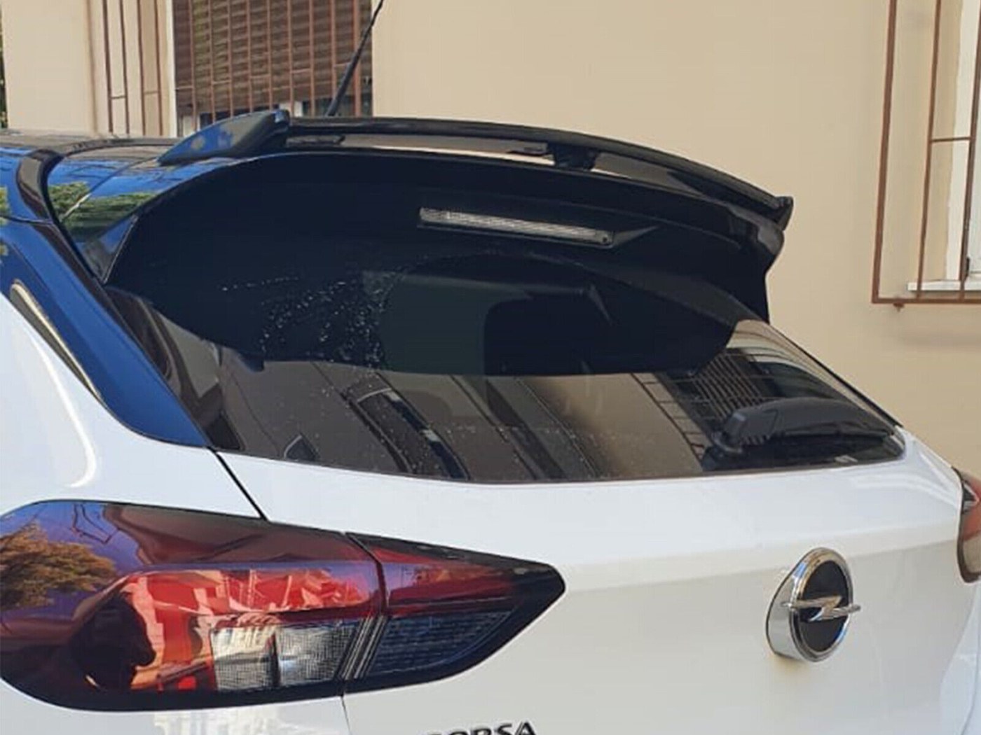 Kit Tergicristalli Anteriori E Posteriori Per Opel Corsa F / Corsa-e (2019-2023) – Compatibili LHD E RHD, Gomma Malese Di Alta Qualità