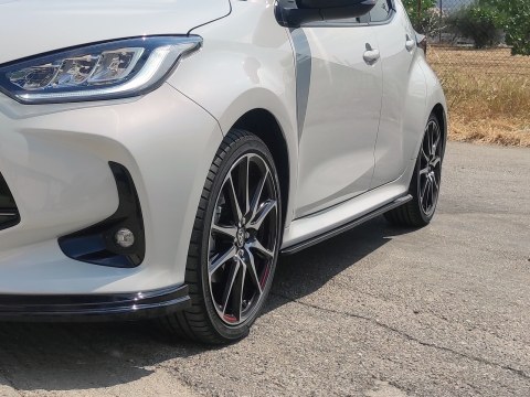 Side Skirts Extensions Toyota Yaris Mk4 GR Sport (2022-) -  Side Skirts Extensions Toyota Yaris Mk4 GR Sport (2022-) -