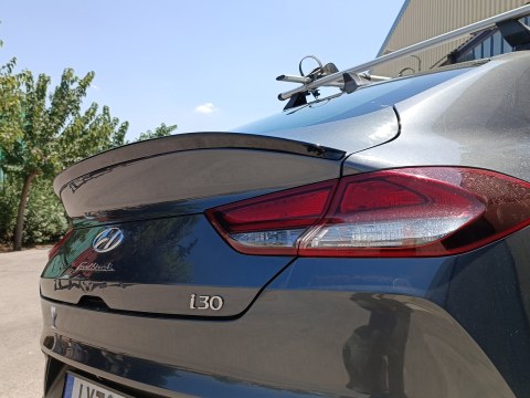 Αεροτομή Επικαθήμενη Hyundai i30 Mk3 Fastback (2016-) -  Αεροτομή Επικαθήμενη Hyundai i30 Mk3 Fastback (2016-) -
