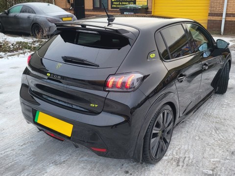 Roof Spoiler V.2 Peugeot 208 Mk2 (2019-) -  Roof Spoiler V.2 Peugeot 208 Mk2 (2019-) -