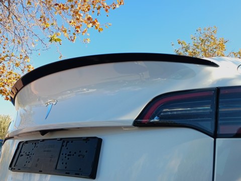 Lip Spoiler Tesla Model Y