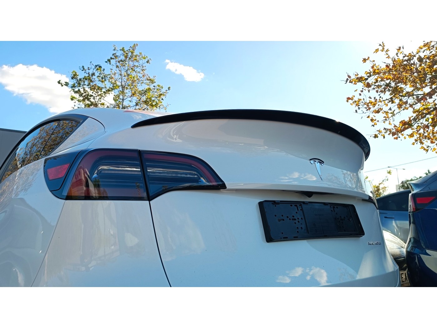 Tesla Model Y: Frontlippenspoiler (ABS + Beschichtung) - Torque