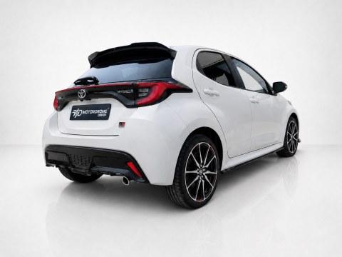 Επιπρόσθετα Μαρσπιέ Toyota Yaris Mk4 (2020-)