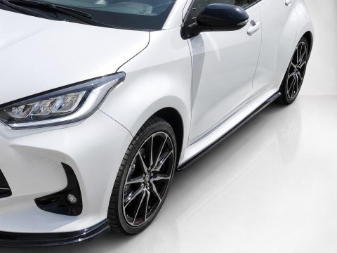 Επιπρόσθετα Μαρσπιέ Toyota Yaris Mk4 (2020-)