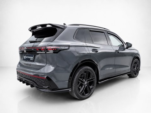 Επιπρόσθετα Μαρσπιέ Volkswagen Tiguan Mk3 R-Line