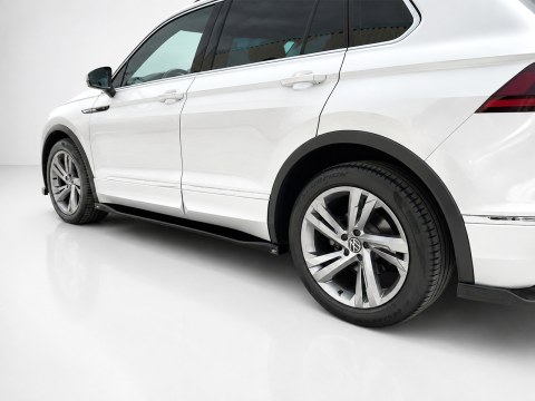 Επιπρόσθετα Μαρσπιέ Volkswagen Tiguan R / R-Line Mk2 Facelift (2020-2024)
