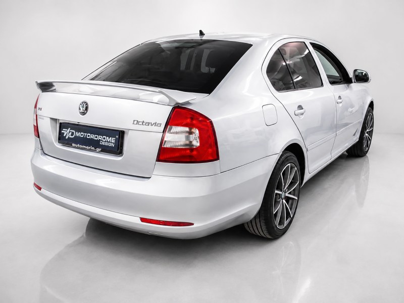 Αεροτομή Skoda Octavia Mk2 RS Style (2004-2012)